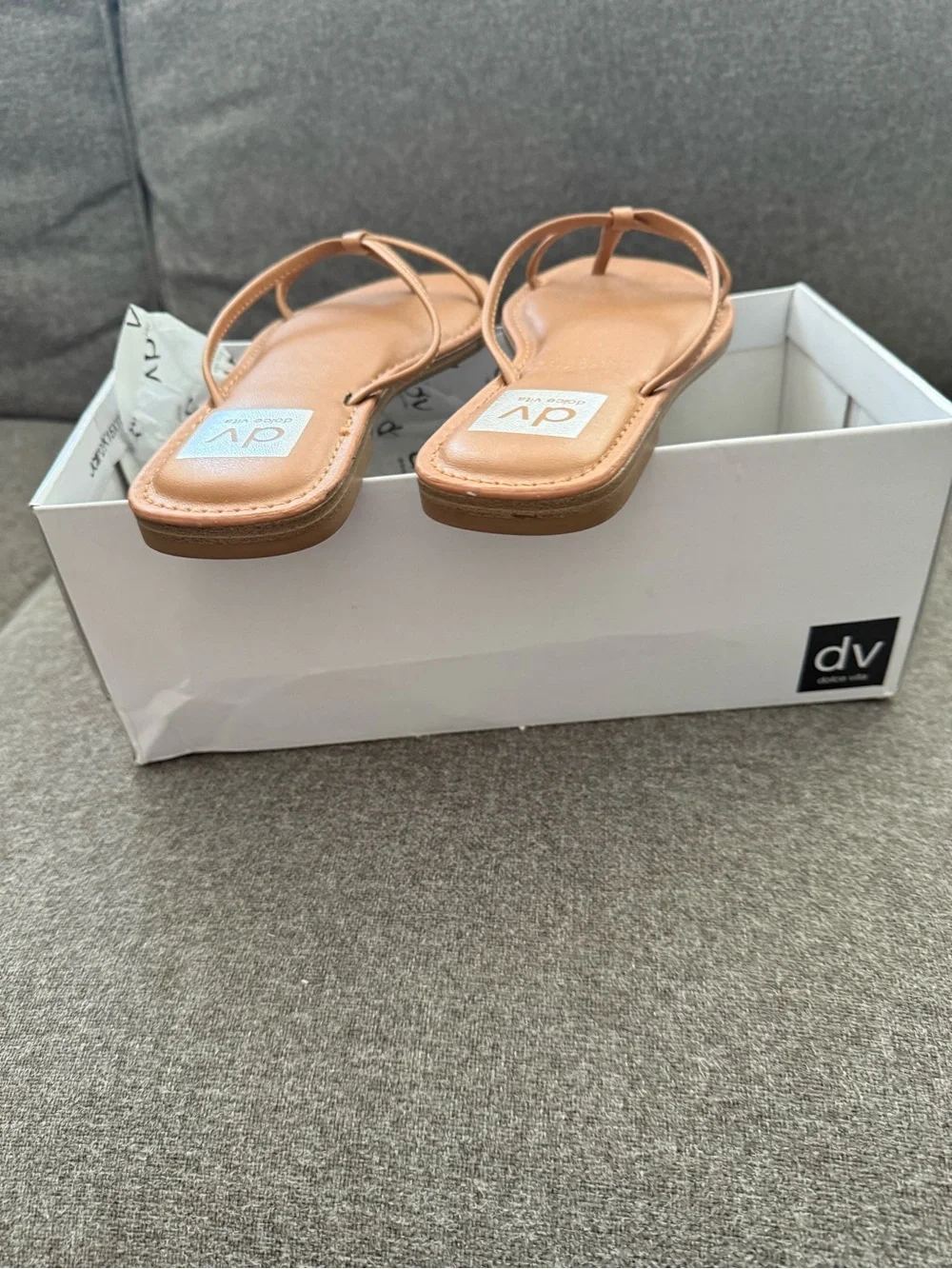 Dv Dolce Vita Women's Jumpie Thong Flip Slide Flats Sandals - Toffee Size 6.5